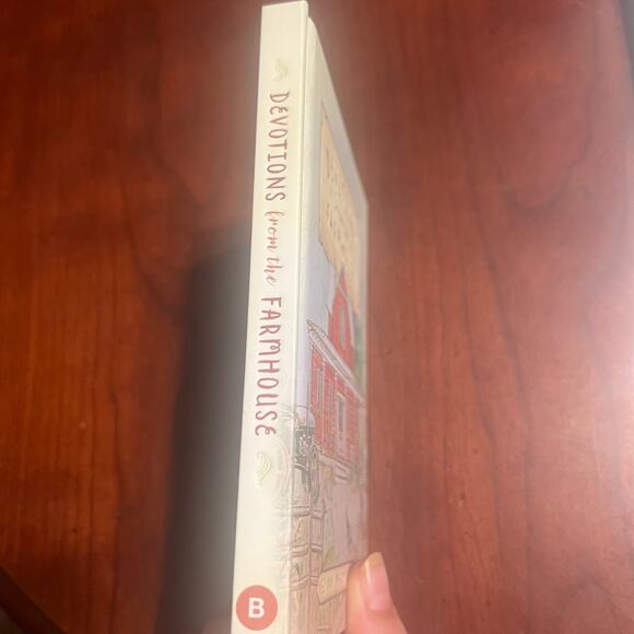 Devotions From The Farmhouse 60-Day Devotional Michelle Cox & Linda Gilden - Picture 5 of 5